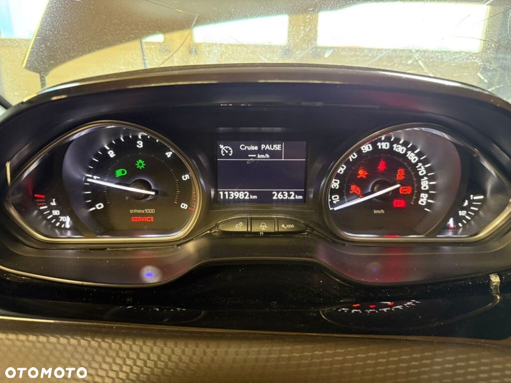 Peugeot 2008 e-HDi FAP 115 STOP & START Allure - 9