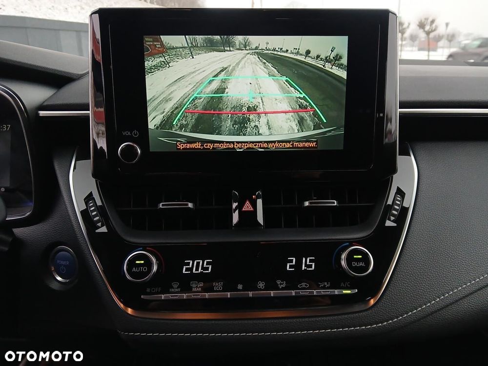 Toyota Corolla 2.0 Hybrid Comfort - 29