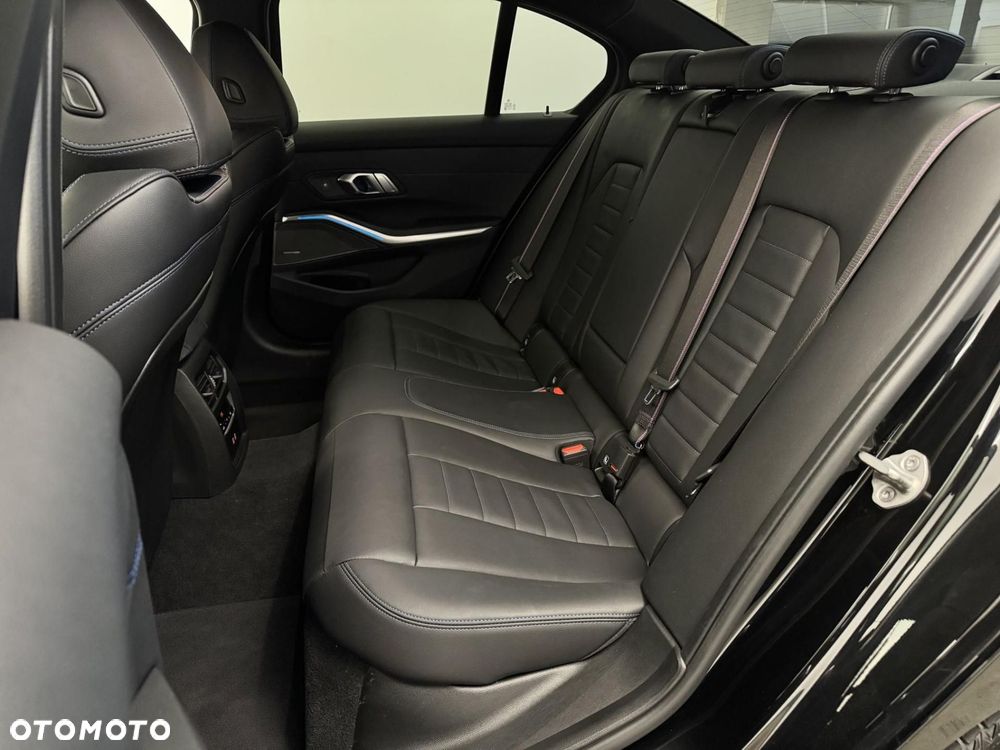 BMW Seria 3 - 21