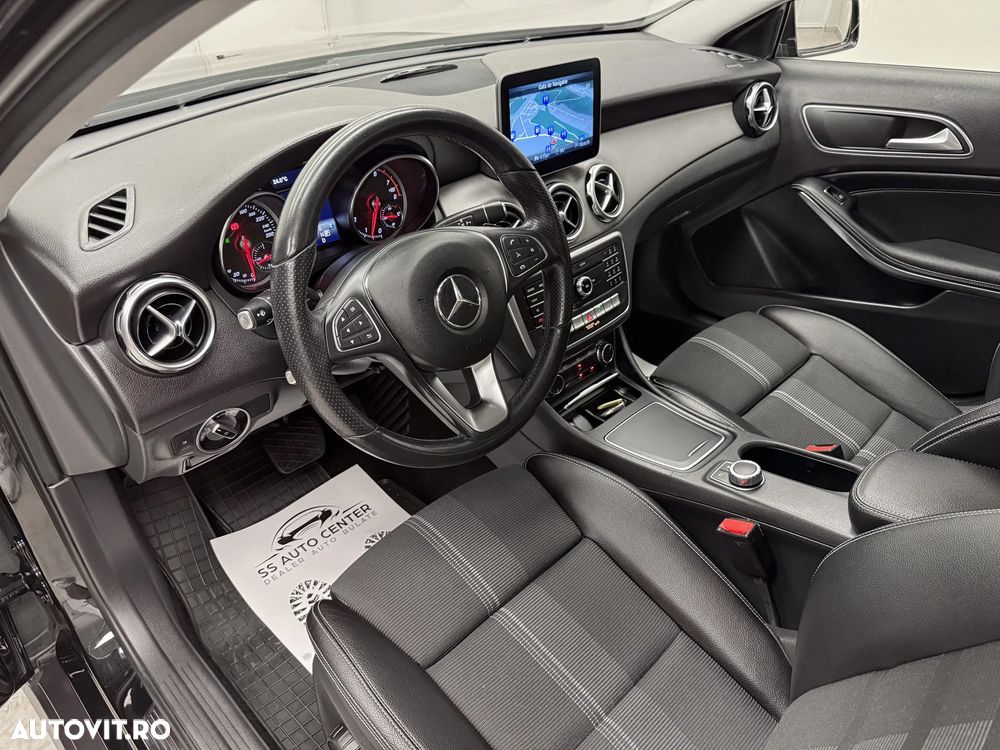 Mercedes-Benz GLA 180 7G-DCT UrbanStyle Edition - 22