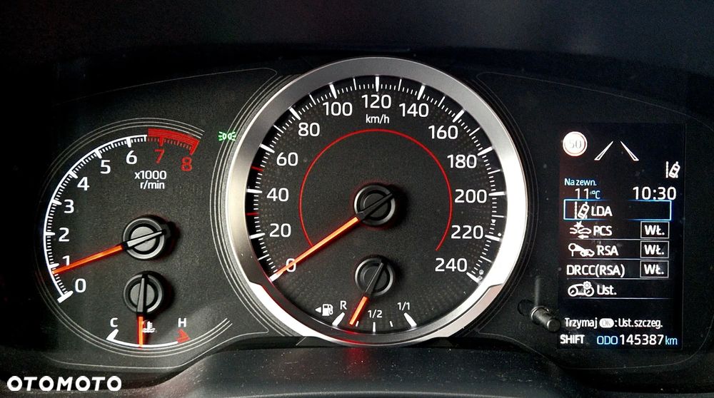 Toyota Corolla 1.6 Comfort - 17