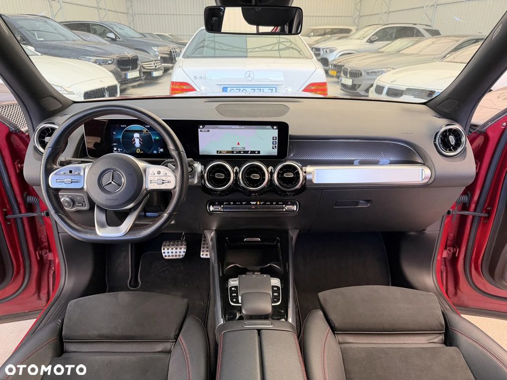Mercedes-Benz GLB 200 AMG Line 7G-DCT - 7