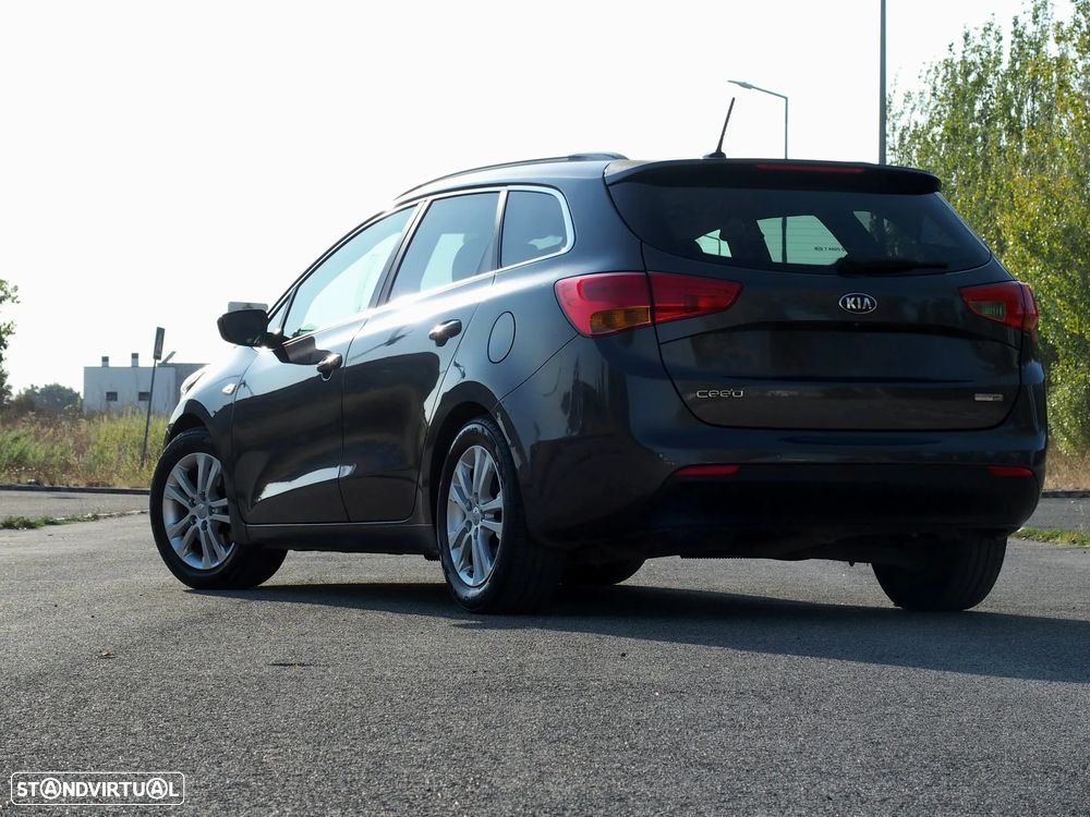 Kia Ceed - 15