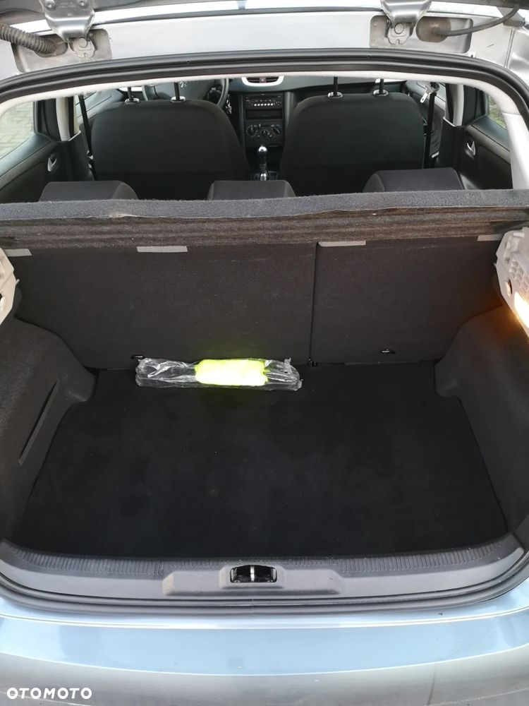 Peugeot 207 1.4 Presence - 11