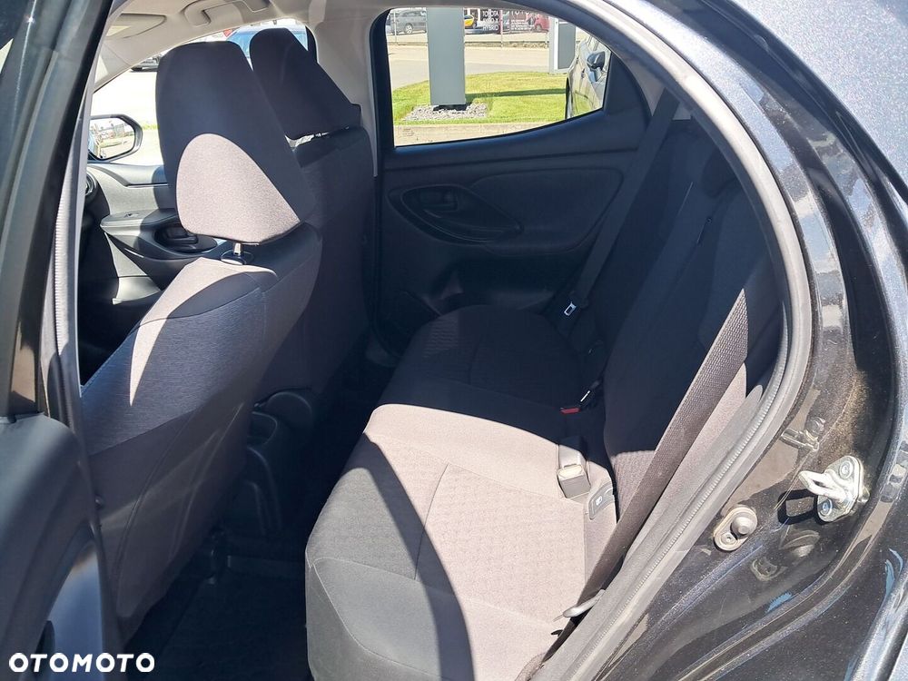Toyota Yaris - 18