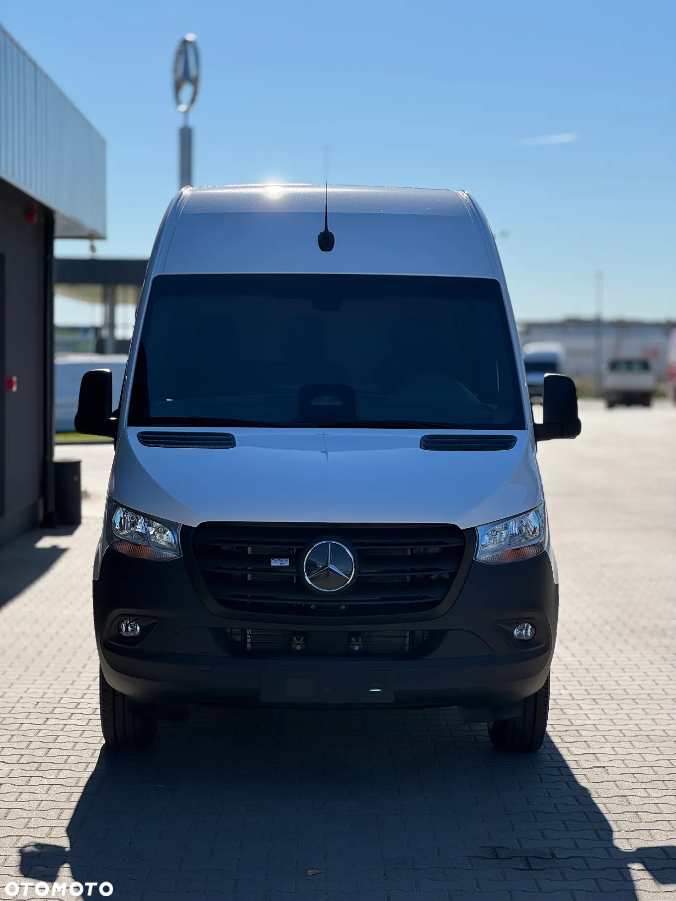 Mercedes-Benz eSprinter - 4