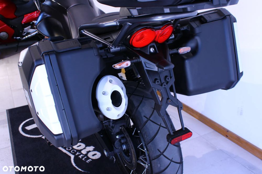 Moto Guzzi V85 - 20