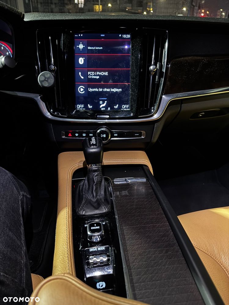 Volvo S90 T6 AWD Momentum - 14