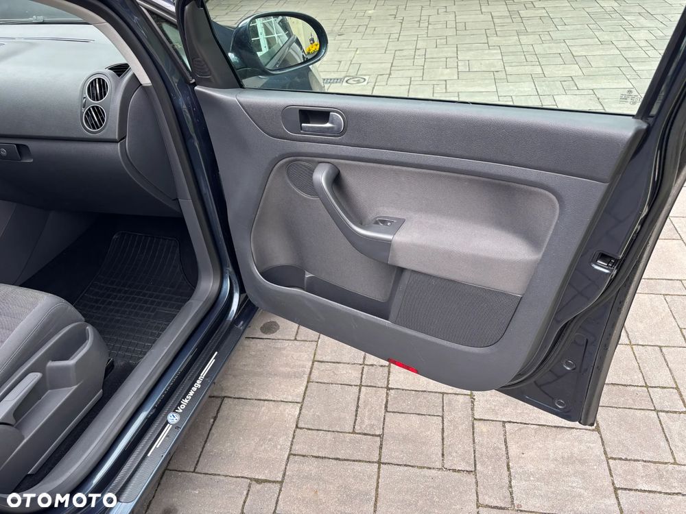 Volkswagen Golf Plus 1.9 TDI Tour - 15