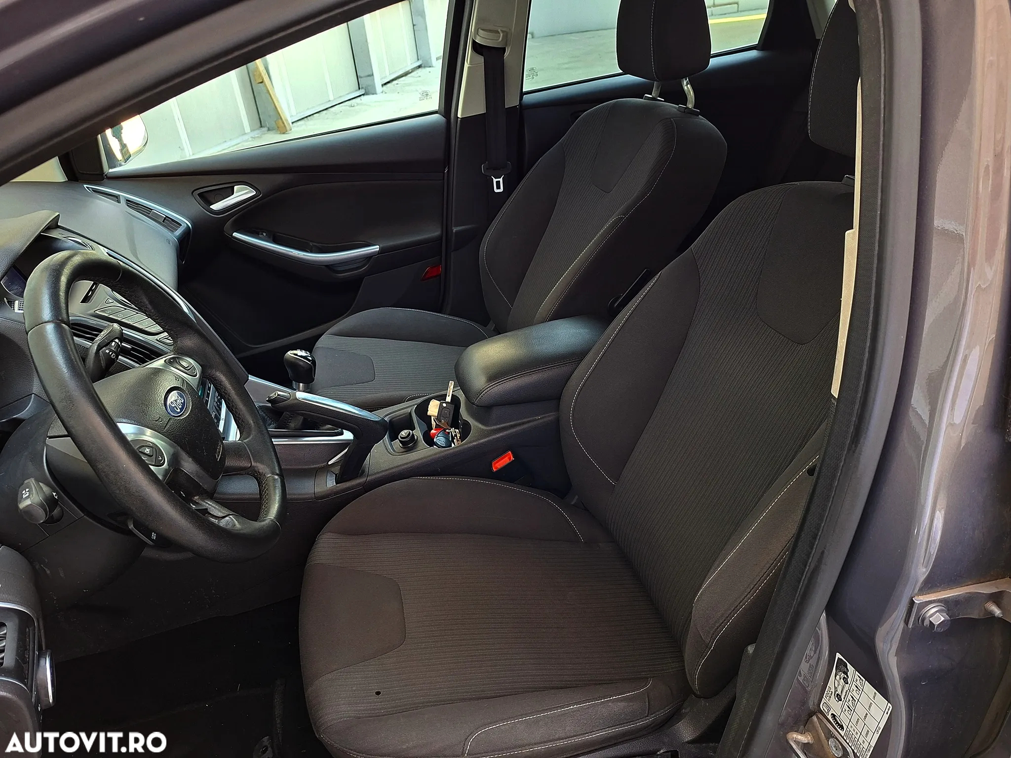 Ford Focus 1.6 TDCI DPF Titanium - 9