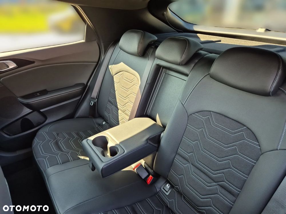 Kia XCeed - 15
