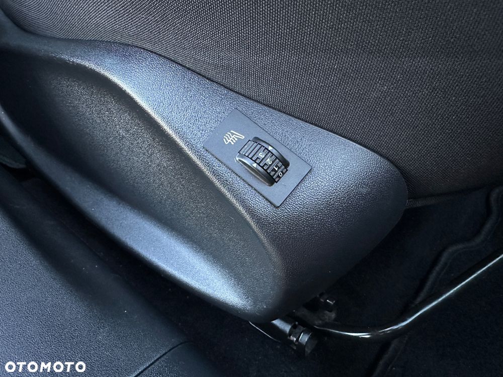 Peugeot 208 1.2 VTi Access - 20