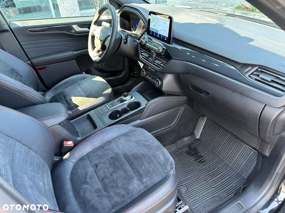 Ford Kuga - 12