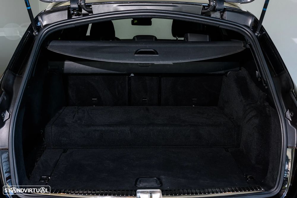 Mercedes-Benz E 300 de 9G-TRONIC AMG Line - 9