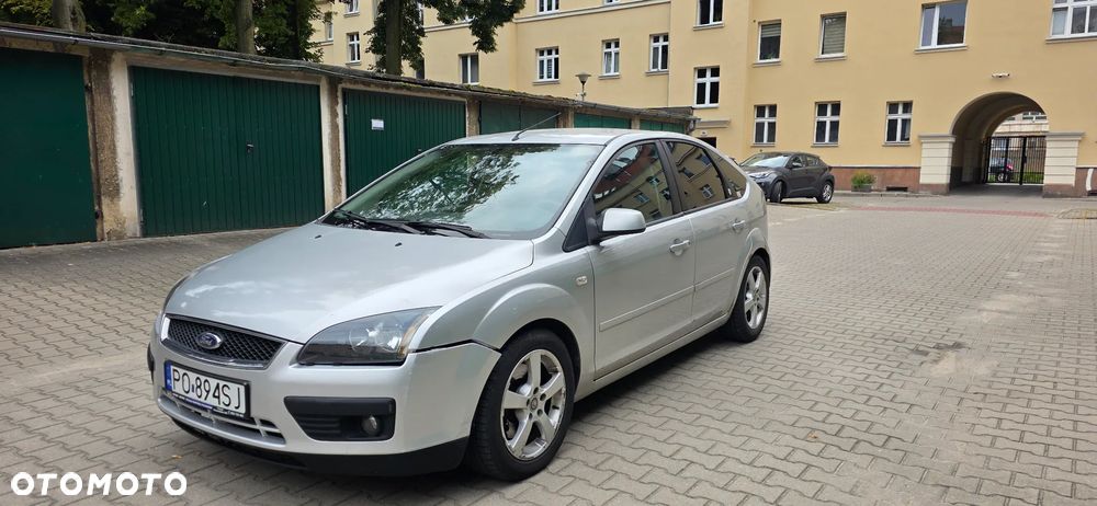 Ford Focus 2.0 TDCi Ghia - 1