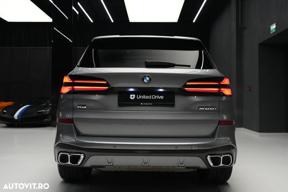 BMW X5 M M60i xDrive AT MHEV - 34
