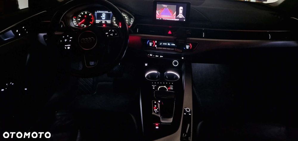 Audi A4 Limousine 2.0 TFSI ultra S tronic - 13