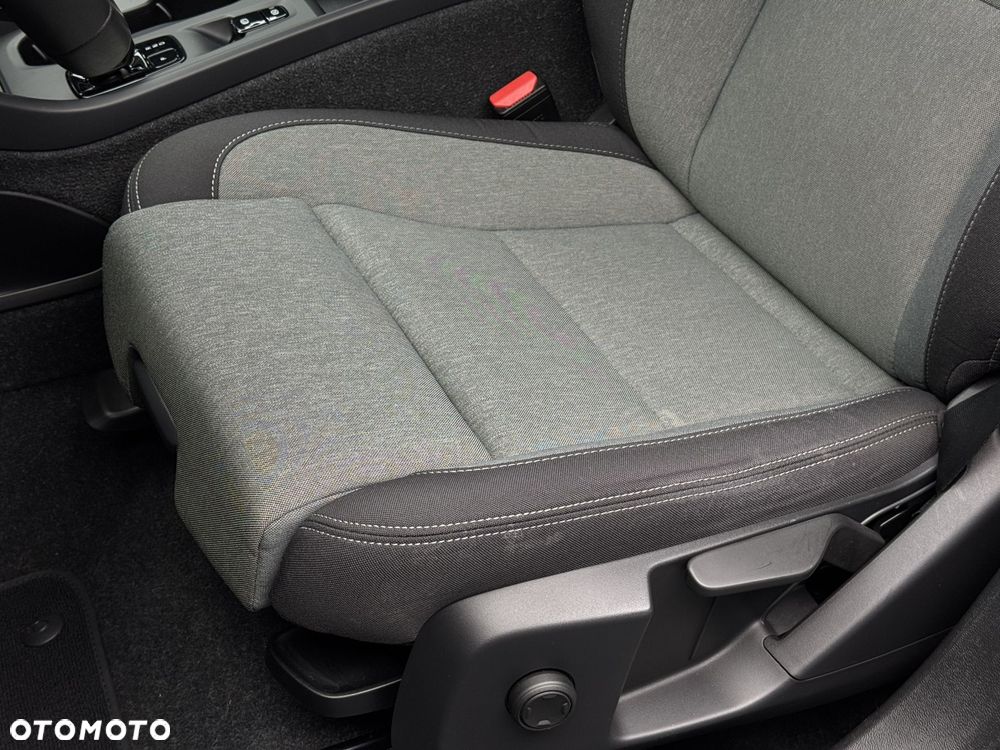 Volvo XC 40 T4 Plug-In Hybrid Core - 13