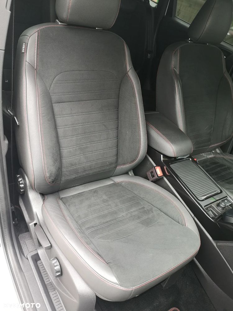 Ford Kuga 2.0 EcoBoost 4x4 ST-Line - 30