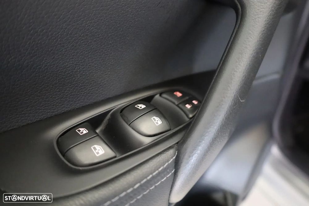 Nissan Qashqai 1.3 DIG-T N-Connecta LED+TT+SKY - 38