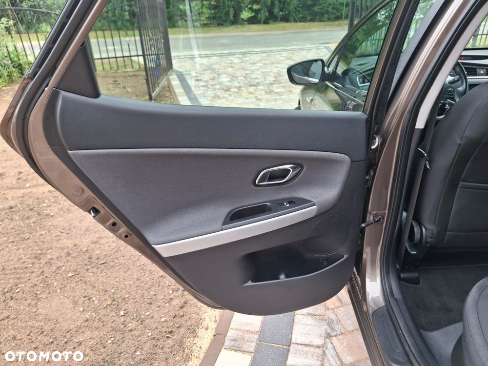 Kia Ceed 1.4 CVVT ISG Dream Team Edition - 22