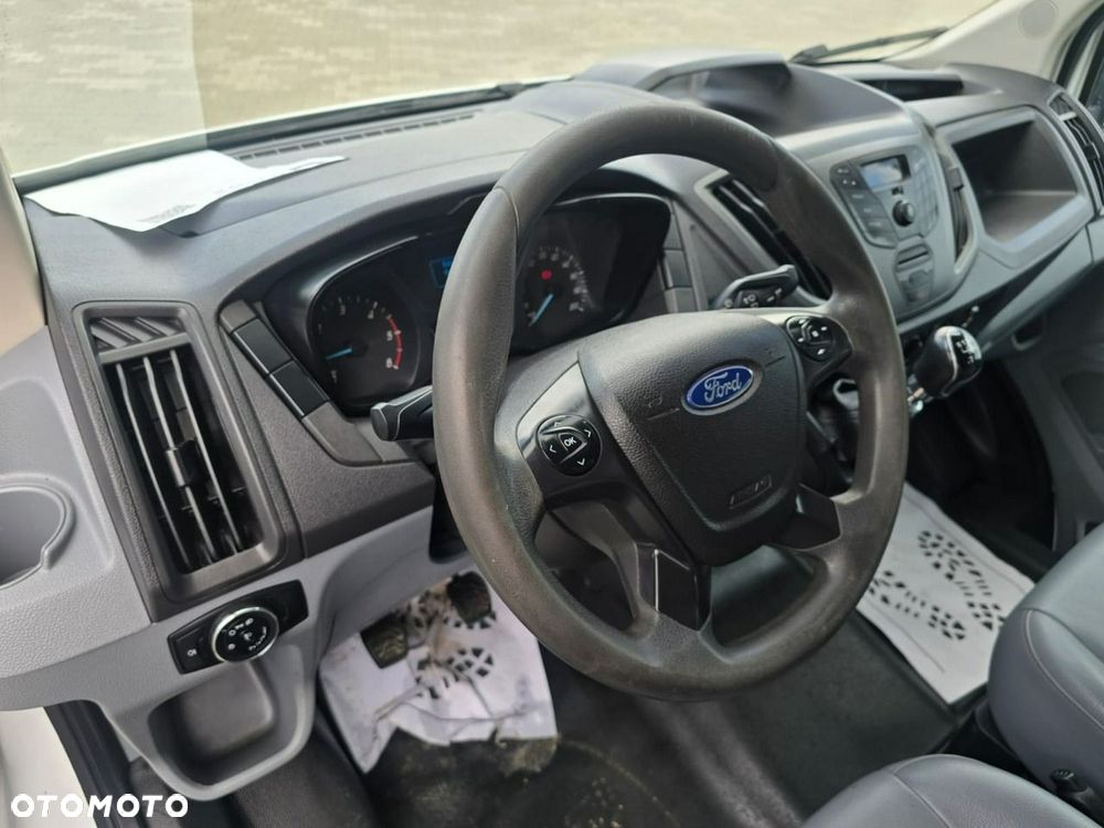 Ford Transit - 28