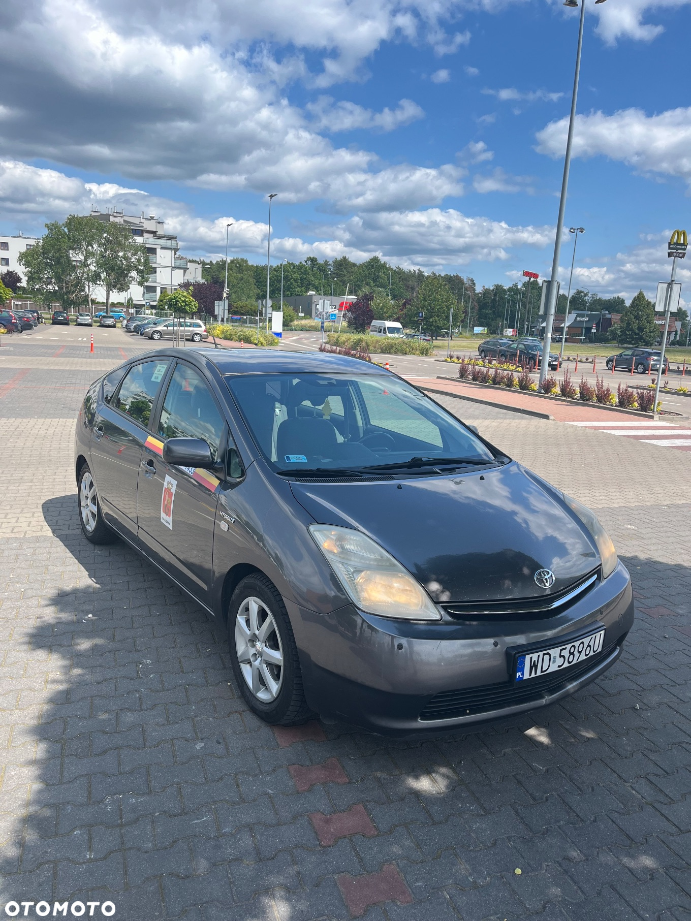 Toyota Prius - 13