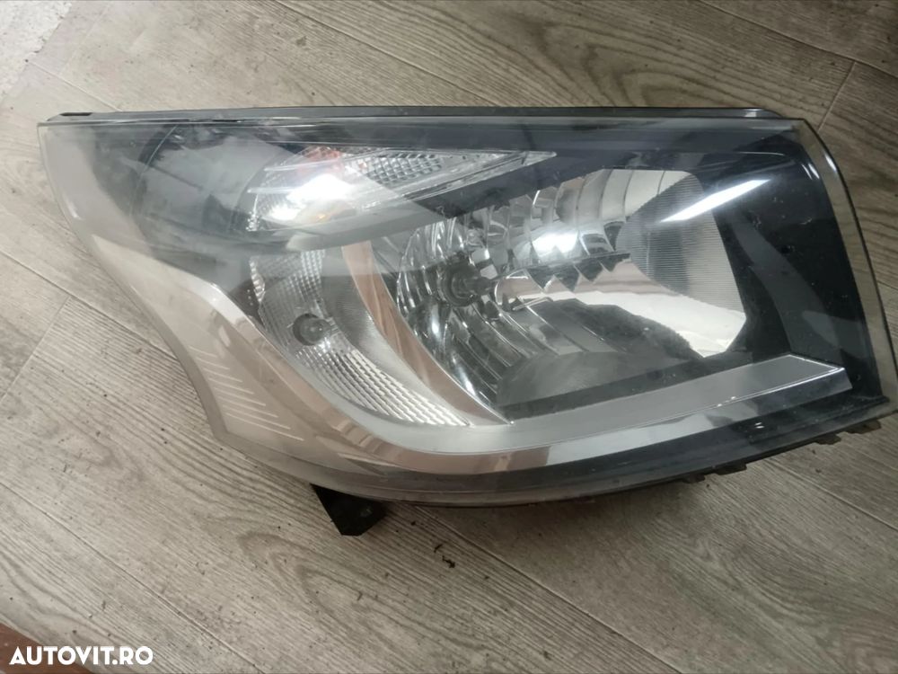 Far stanga/ dreapta opel vivaro b/ renault trafic 2014-2019 26010 1058 r, 26060 1667 r - 1