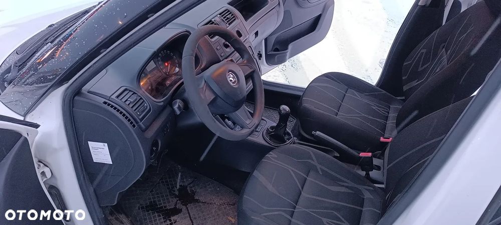 Skoda Roomster 1.2 TSI - 12