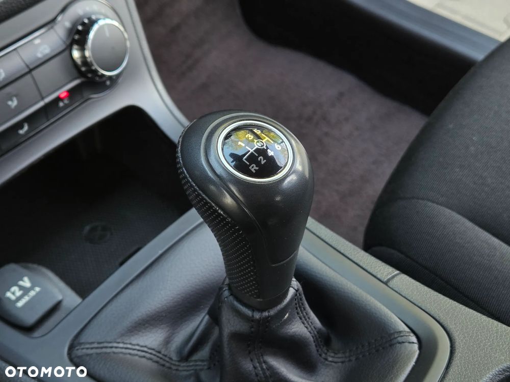 Mercedes-Benz Klasa B 180 d BlueEFFICIENCY Edition - 33