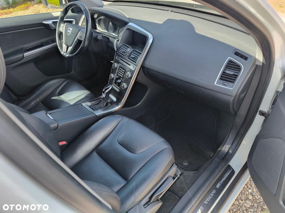 Volvo XC 60 - 16