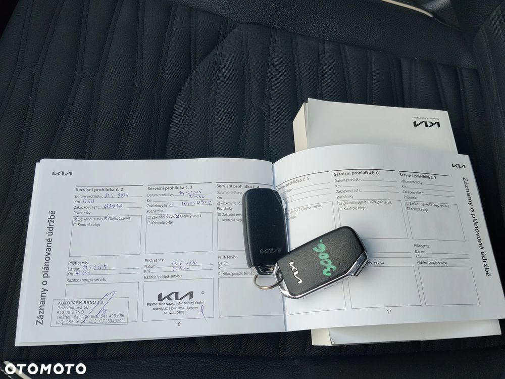 Kia ProCeed 1.5 T-GDI GT Line - 12