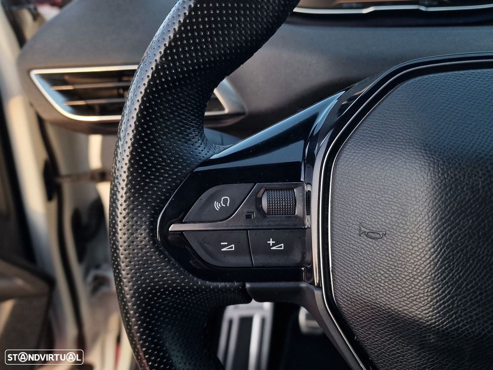 Peugeot 3008 1.2 PureTech GT Line - 17