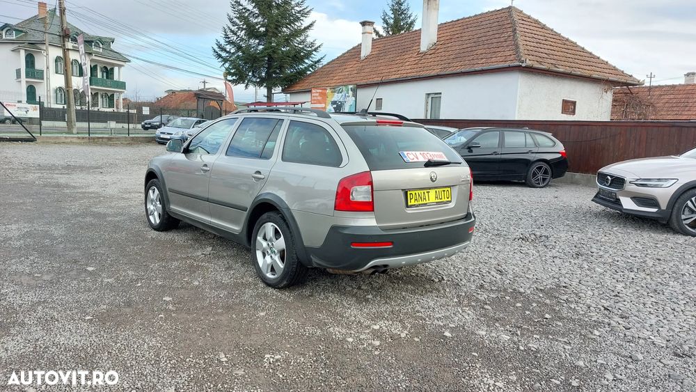 Skoda Octavia Combi 2.0 TDI DPF Scout 4x4 - 6