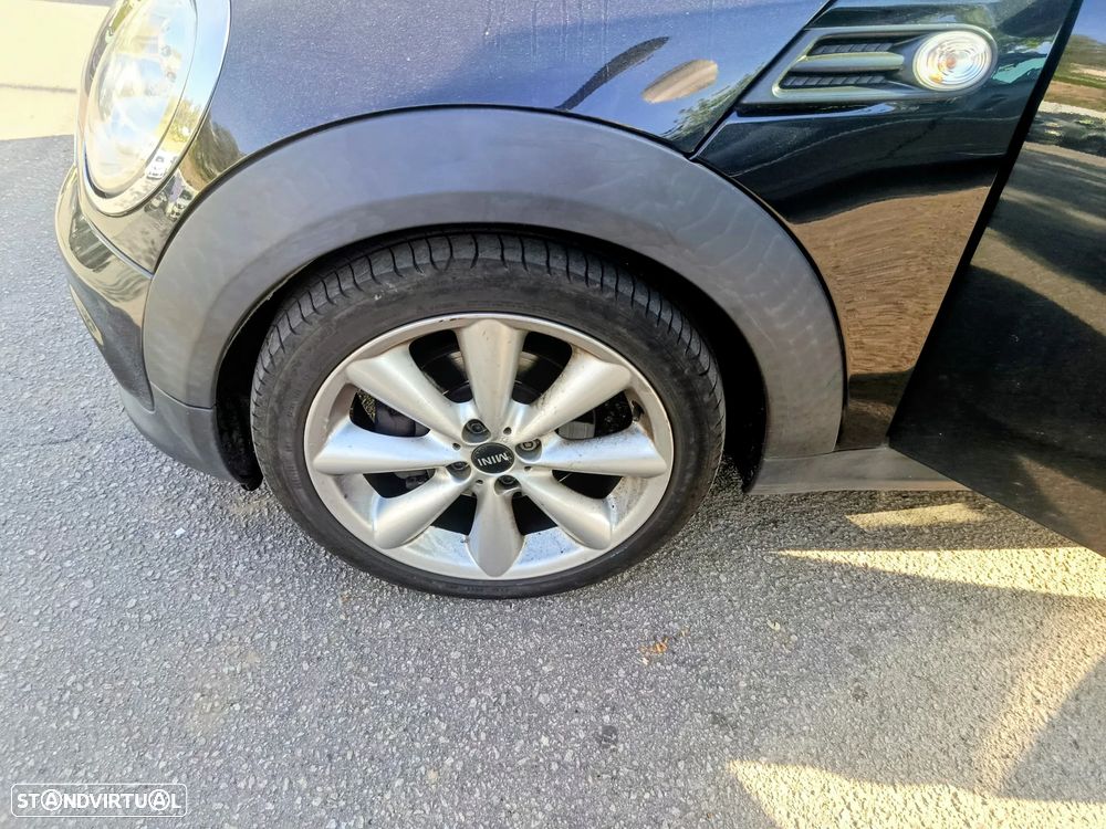 MINI 3 Portas Cooper D - 3