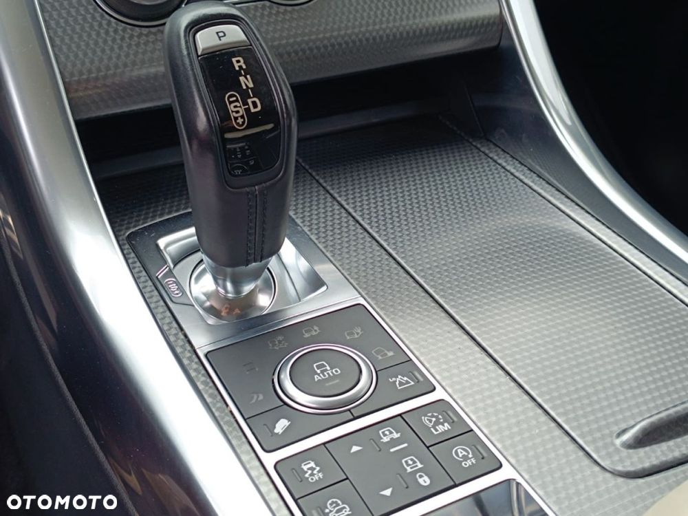 Land Rover Range Rover Sport - 30