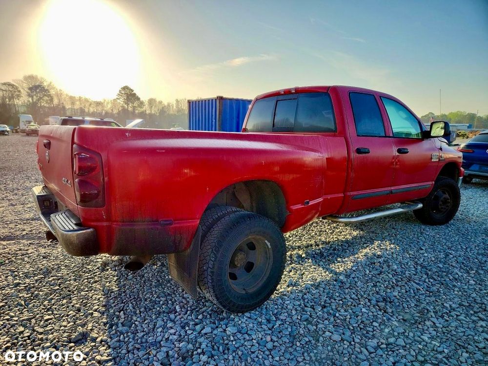 Dodge RAM - 4