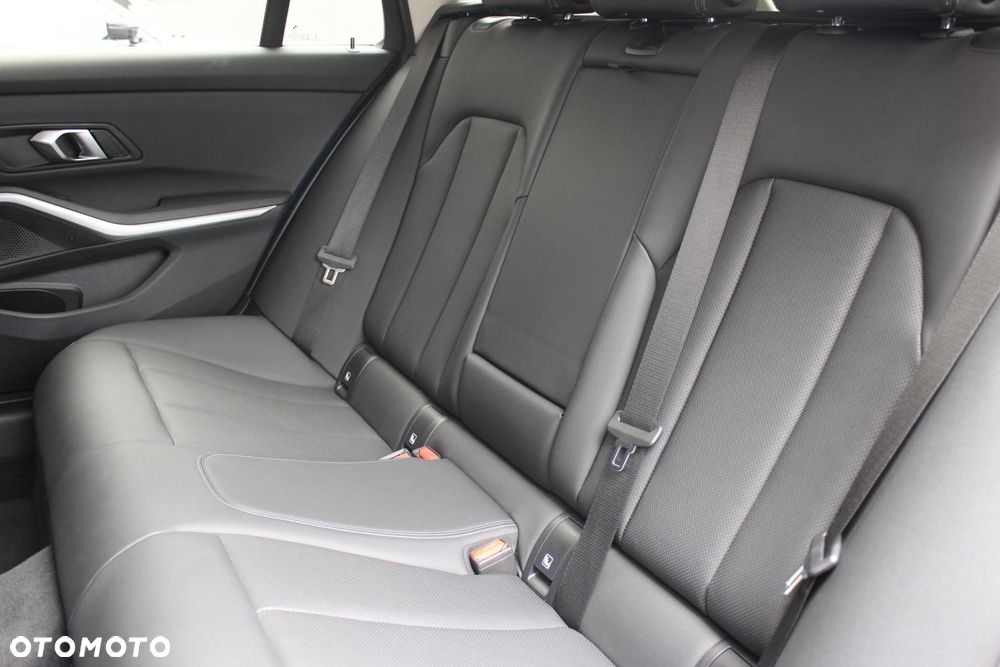 BMW Seria 3 - 9
