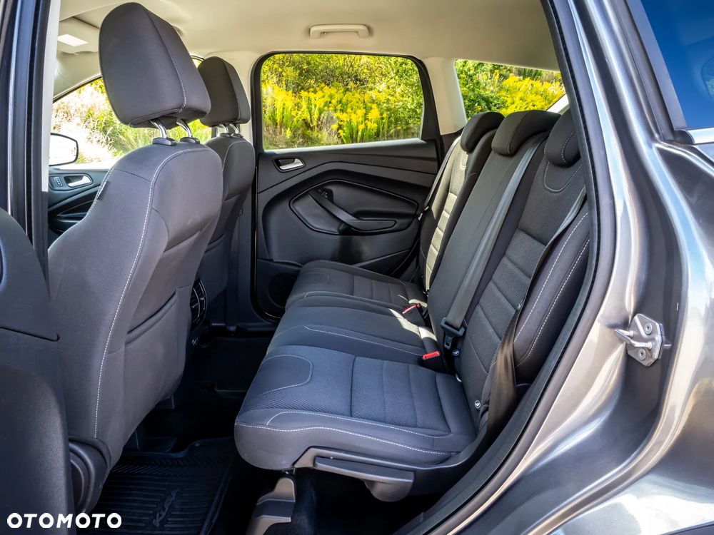 Ford Kuga 1.6 EcoBoost 4WD Titanium - 33