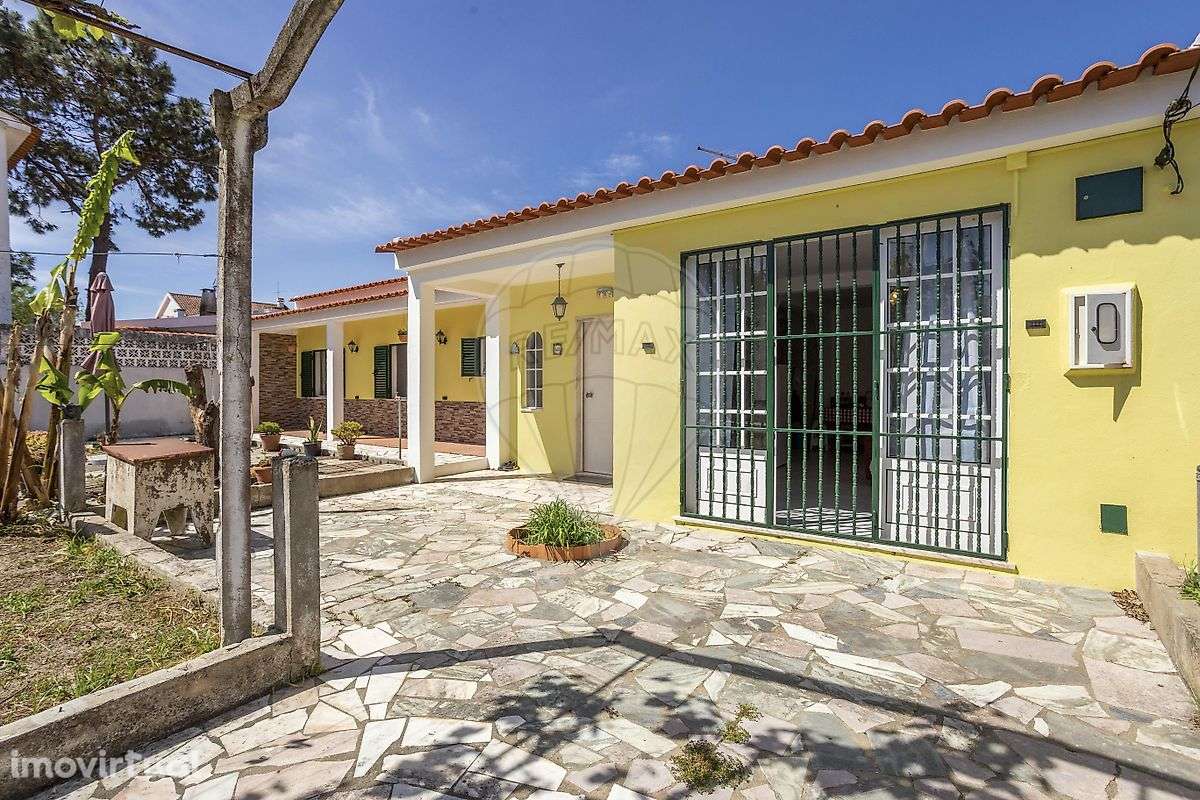 Moradia T2 para venda - Grande imagem: 2/26