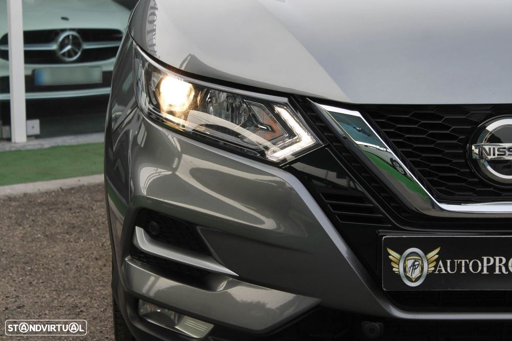 Nissan Qashqai 1.5 dCi N-Connecta J18+Led - 34