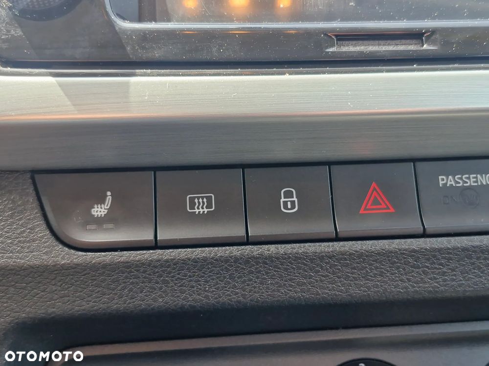 Skoda Fabia 1.0 Ambition - 10