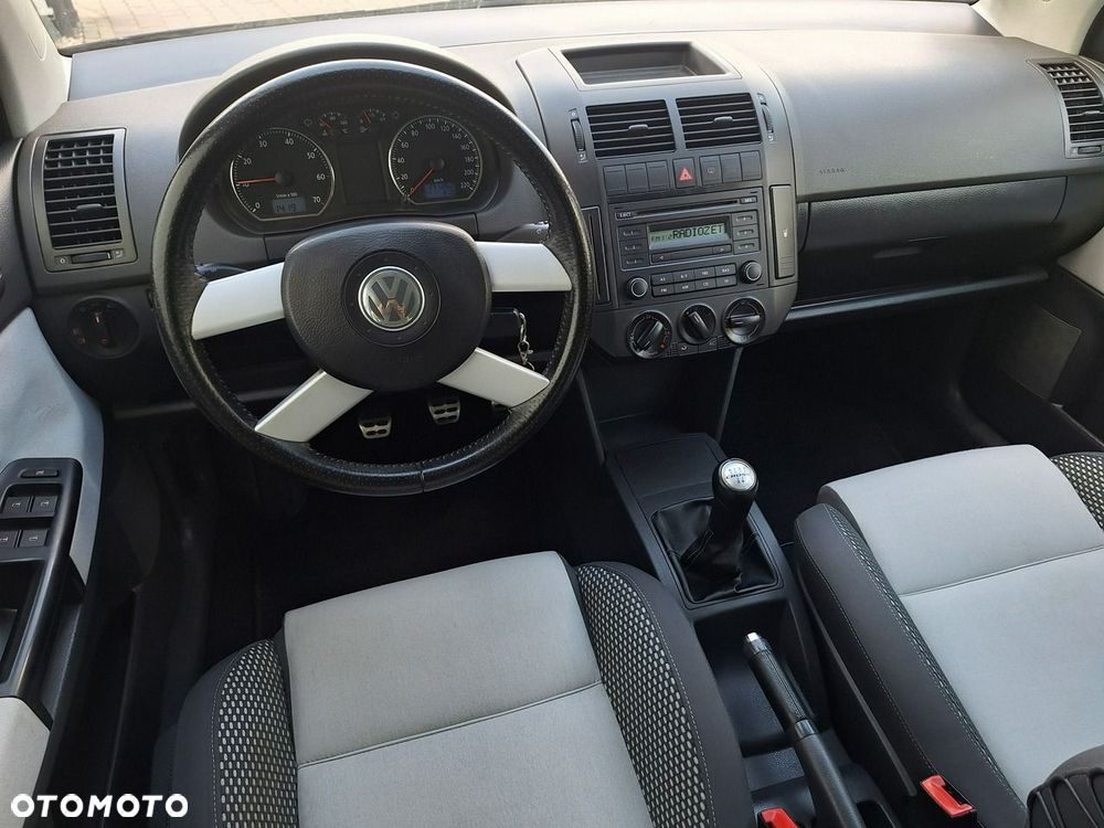 Volkswagen Polo Cross - 11