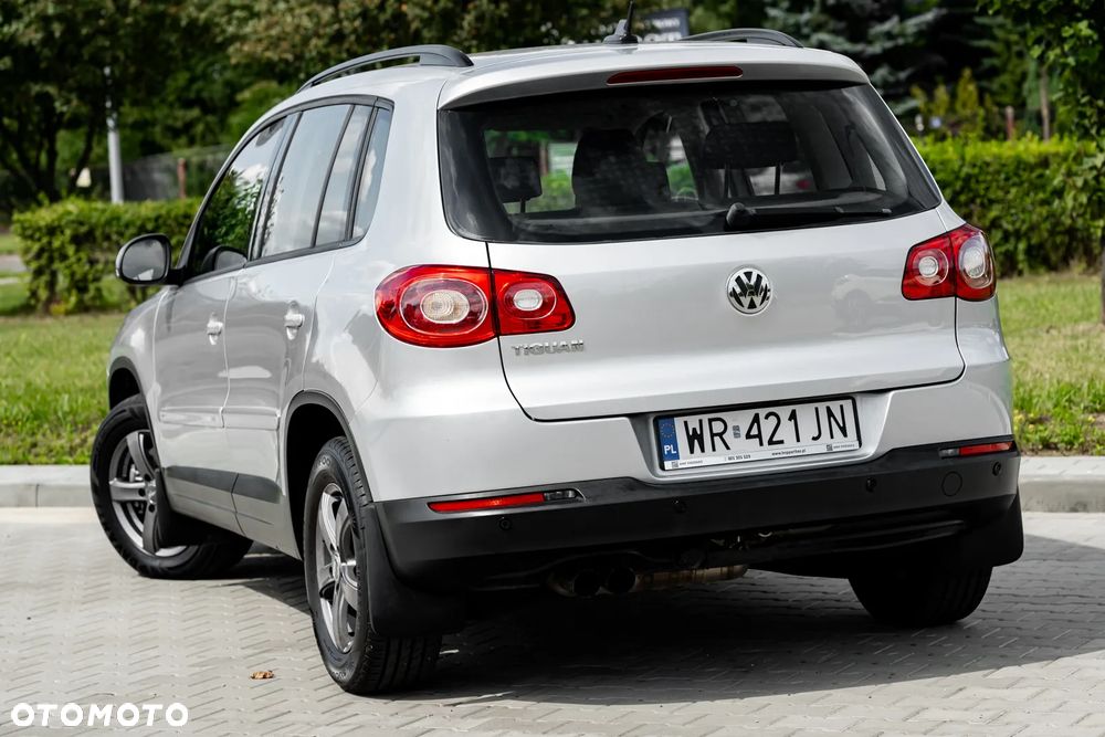 Volkswagen Tiguan - 10