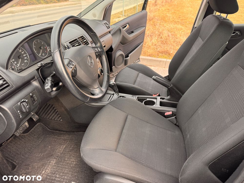 Mercedes-Benz Klasa A 160 Autotronic Elegance - 19