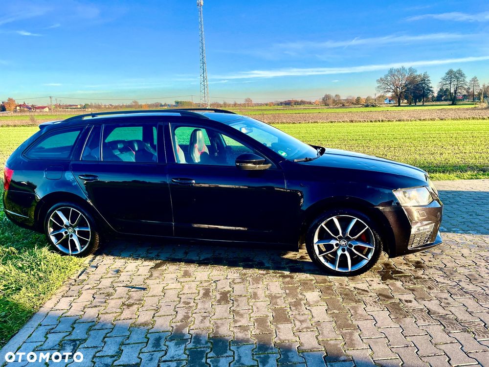 Skoda Octavia 2.0 TDI RS DSG - 9