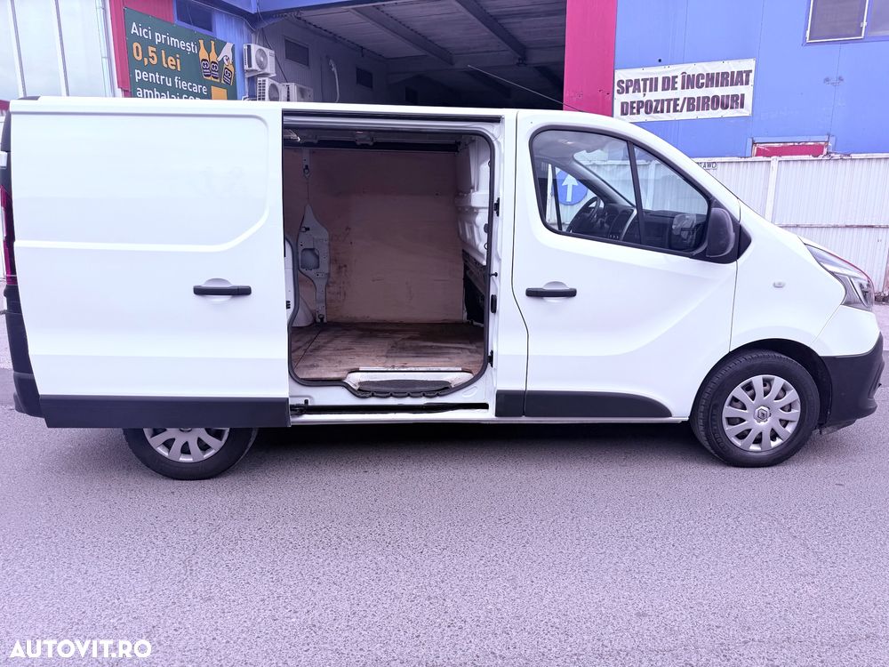 Renault Trafic - 13