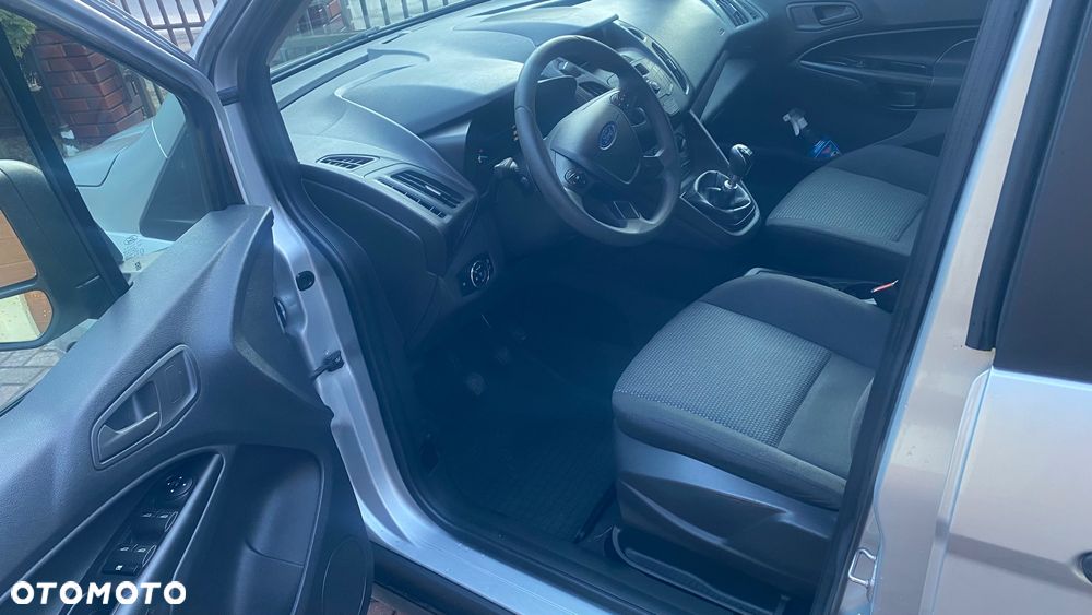 Ford Tourneo Connect - 8