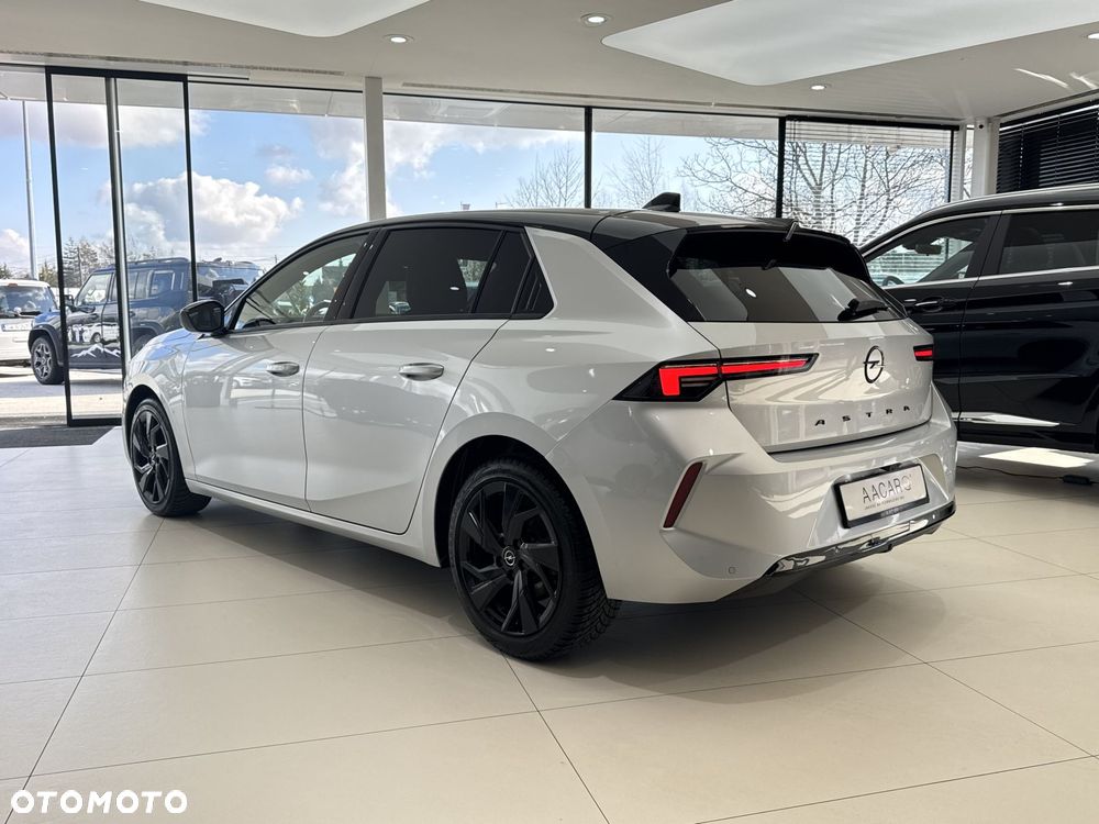 Opel Astra - 3
