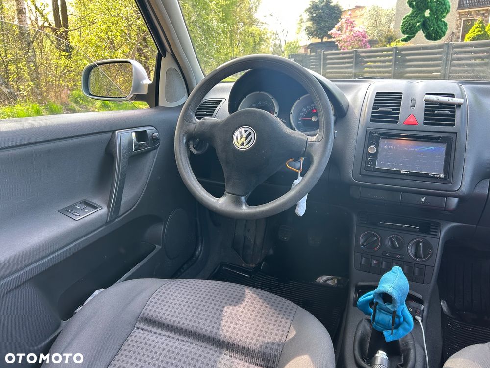 Volkswagen Polo 1.4 16V Comfortline - 17